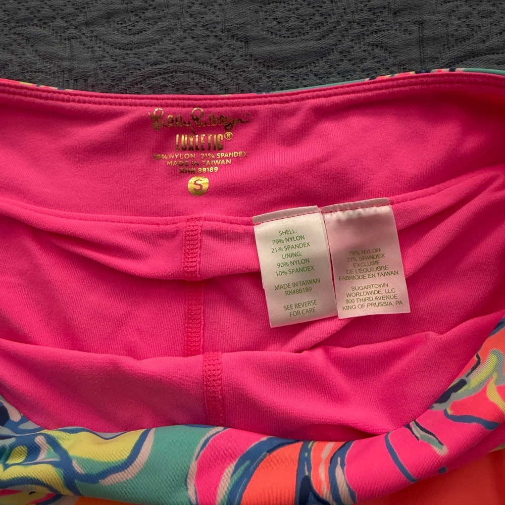 Lilly Pulitzer luxletic skort - size small- LIKE NEW! - Picture 4 of 4
